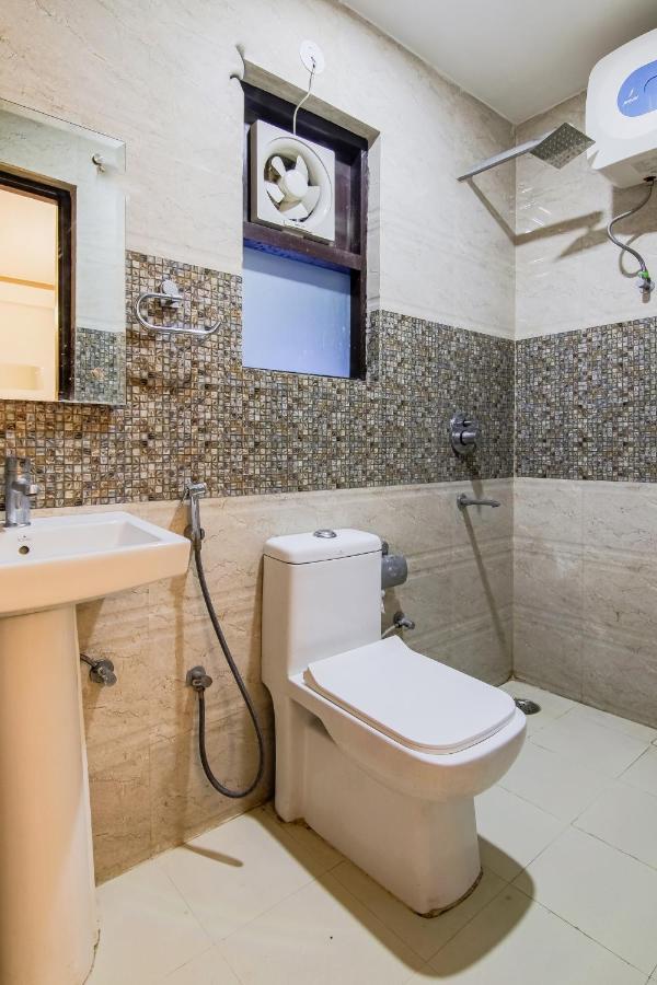 Hotel The Ocean Near Igi Airport 뉴델리 외부 사진