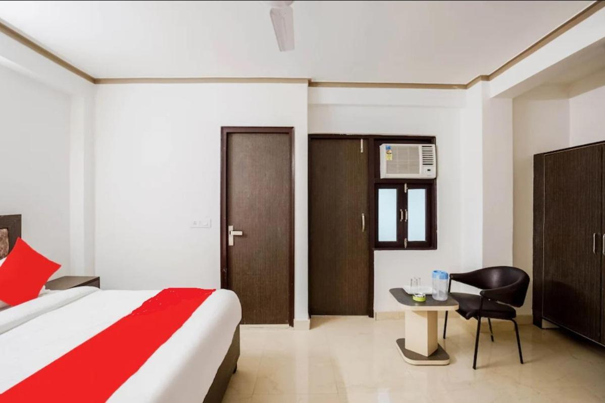 Hotel The Ocean Near Igi Airport 뉴델리 외부 사진