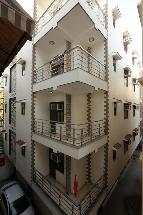 Hotel The Ocean Near Igi Airport 뉴델리 외부 사진