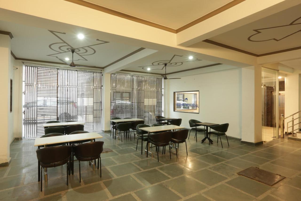 Hotel The Ocean Near Igi Airport 뉴델리 외부 사진