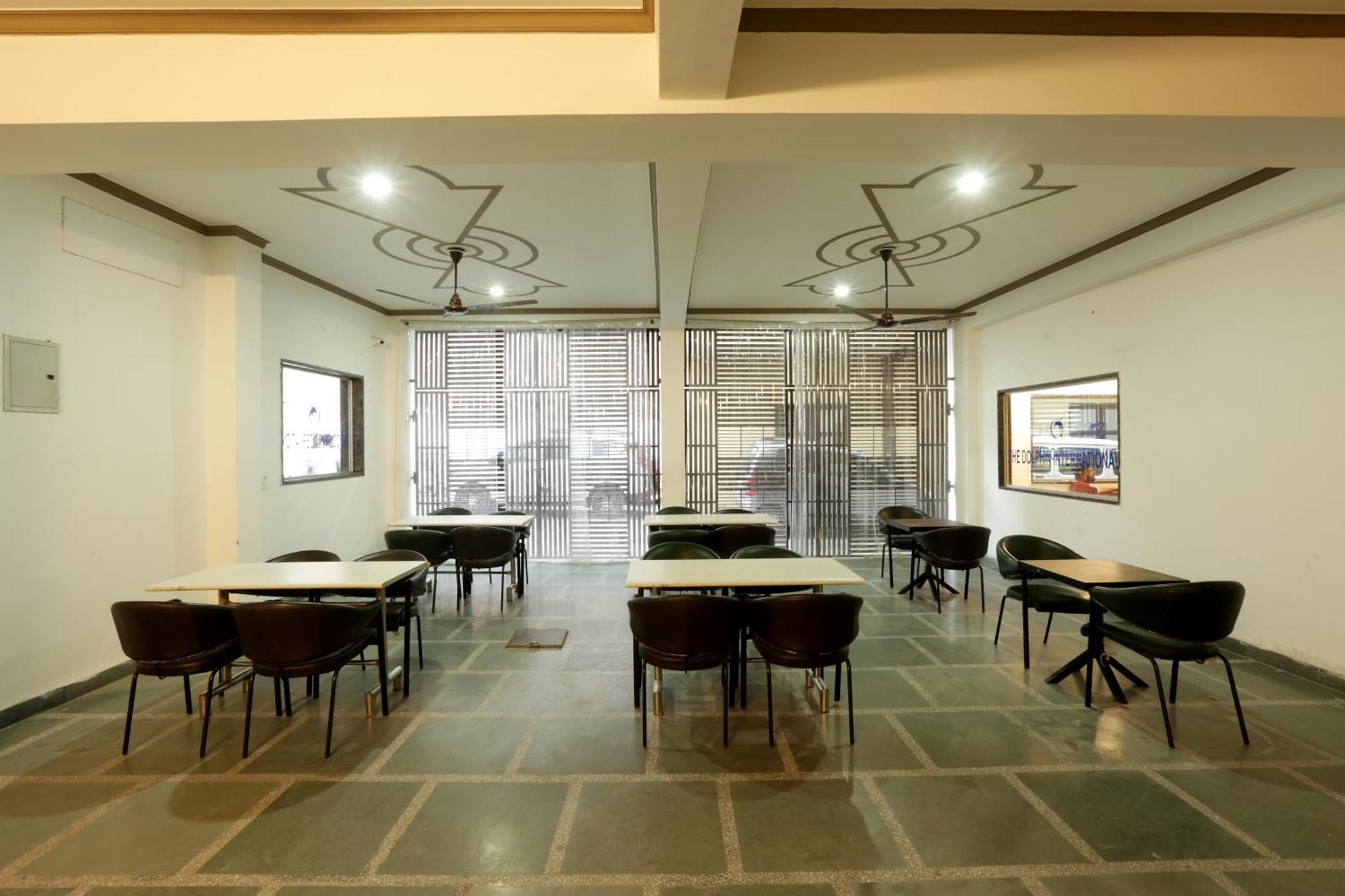 Hotel The Ocean Near Igi Airport 뉴델리 외부 사진